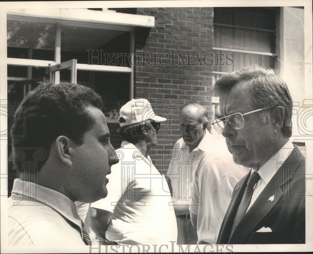 1985, Alabama Senator Jeremiah Denton at Haleyville City Hall - Historic Images