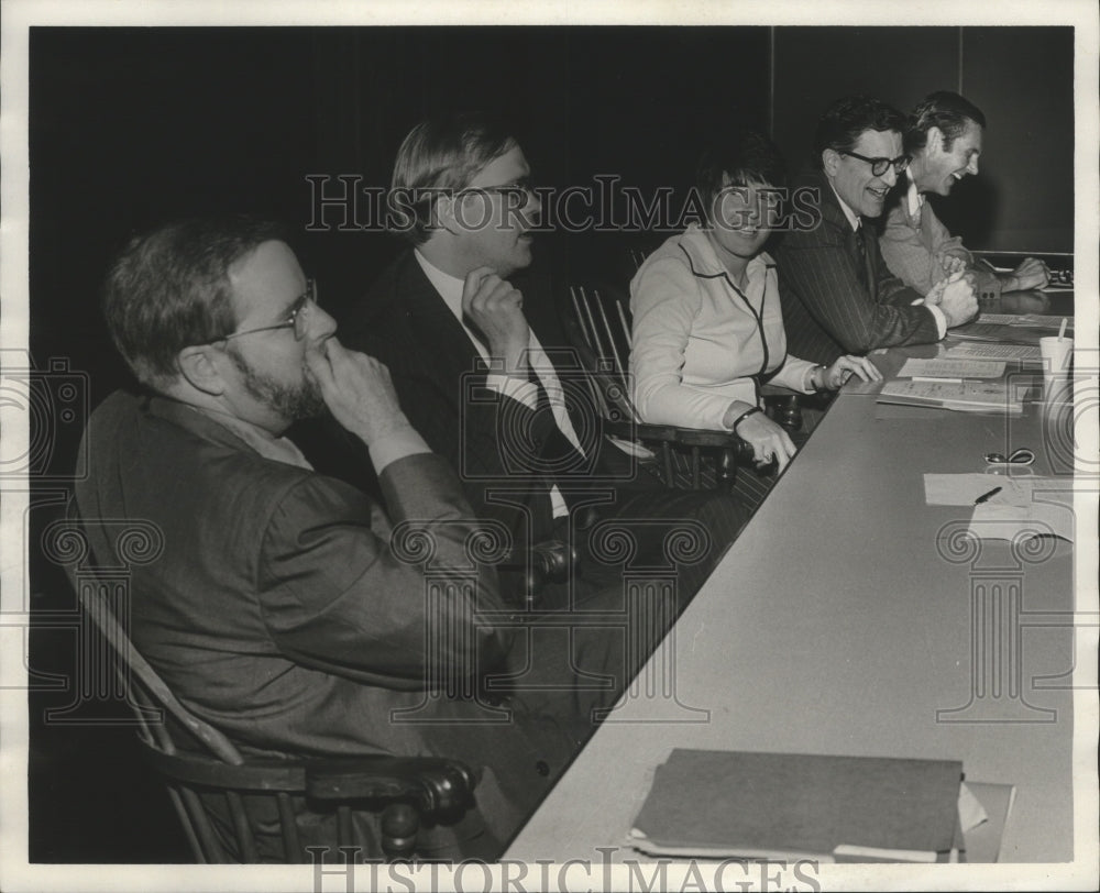 1975, Birmingham-Southern Professors Meet With U.S. State Department - Historic Images