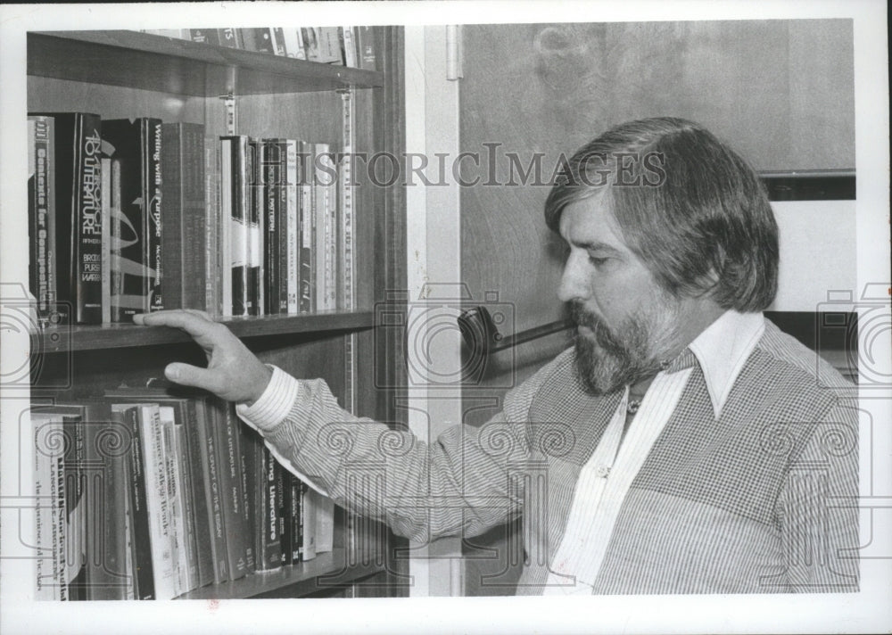 1977, William S. Cobb, English professor at University of Montevallo - Historic Images