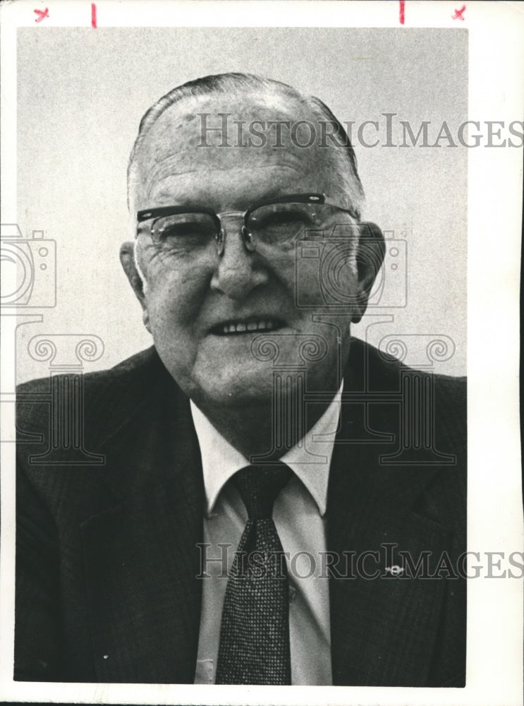 1973, L. Kenneth England, retiring from Birmingham Board of Education - Historic Images