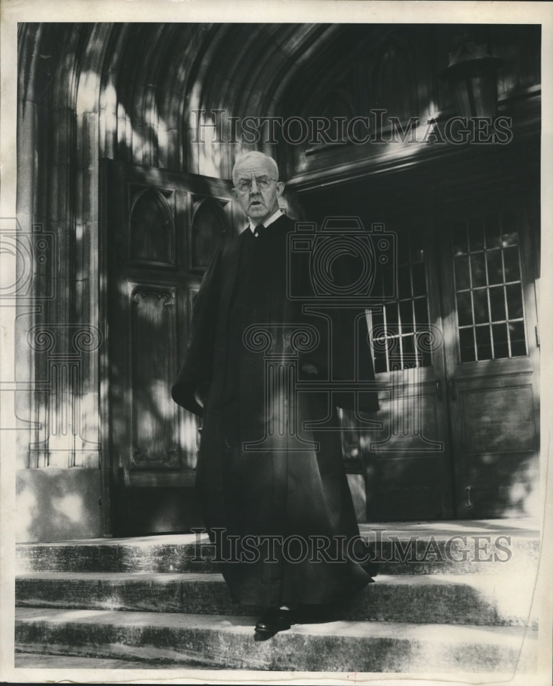 1942 Doctor Henry M. Edmonds, Clergyman, formerly of Birmingham - Historic Images