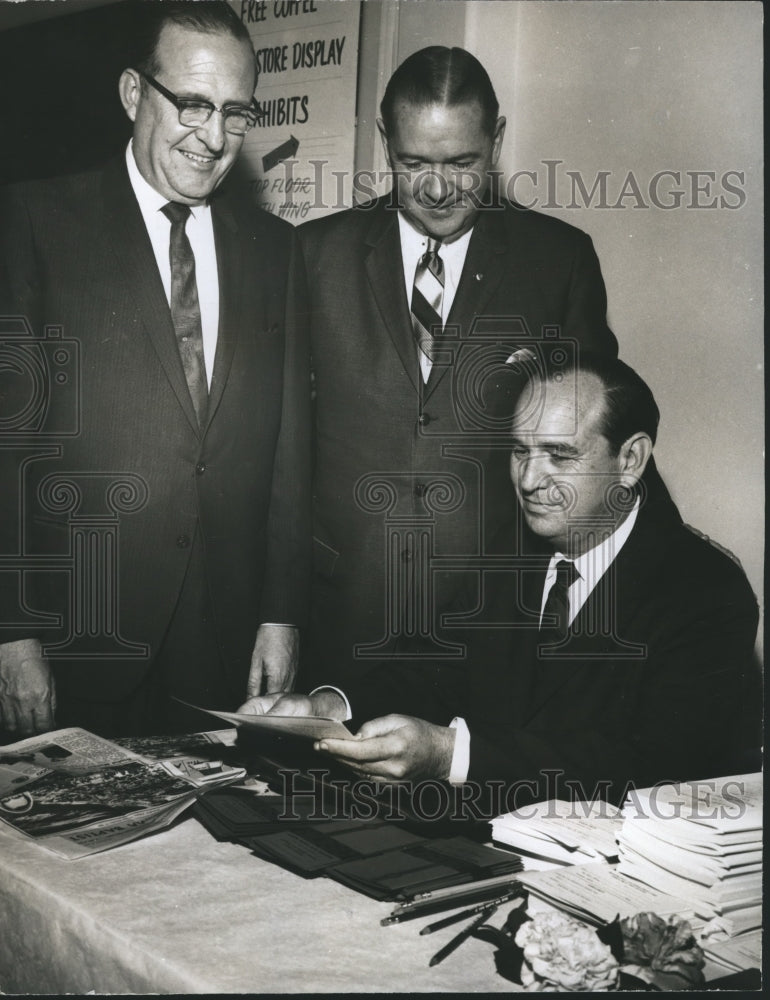 1967 Press Photo Baptist College heads, Convention, Doctor William K. Weaver Jr. - Historic Images
