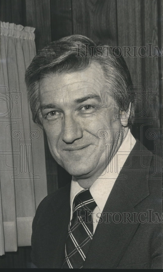 1977, Sid R. Flewellen, Director of Brookwood Alcoholism Program - Historic Images
