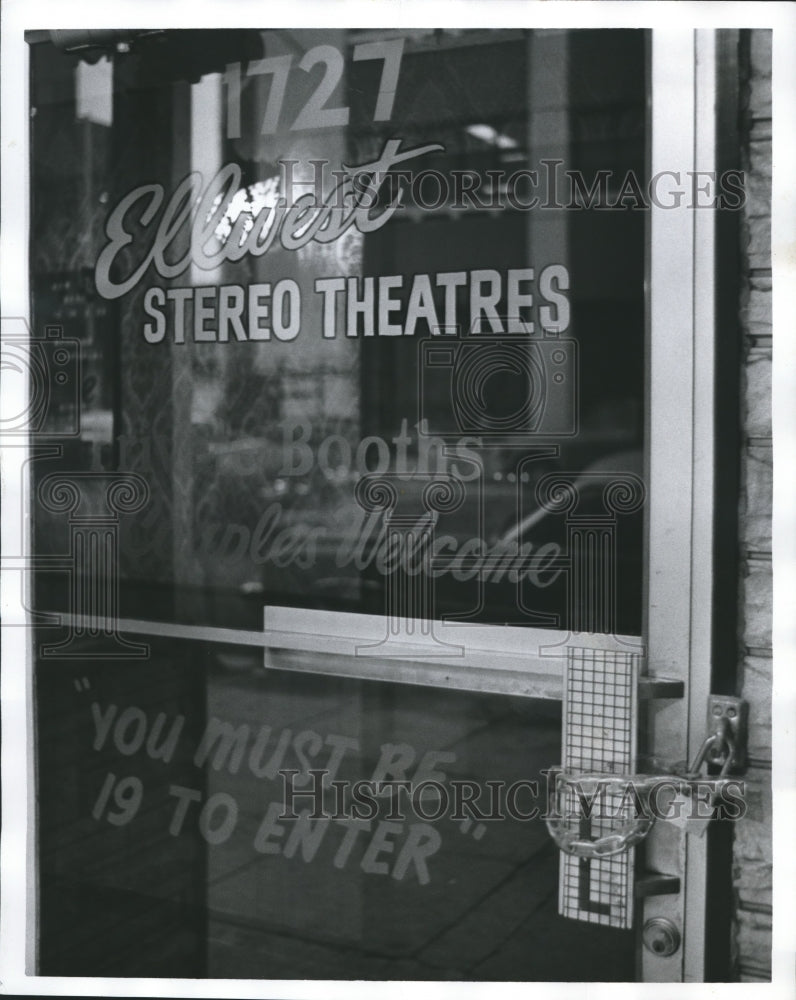 1978 Ellwest Stereo Theater padlocked closed by Sheriff in Jefferson - Historic Images