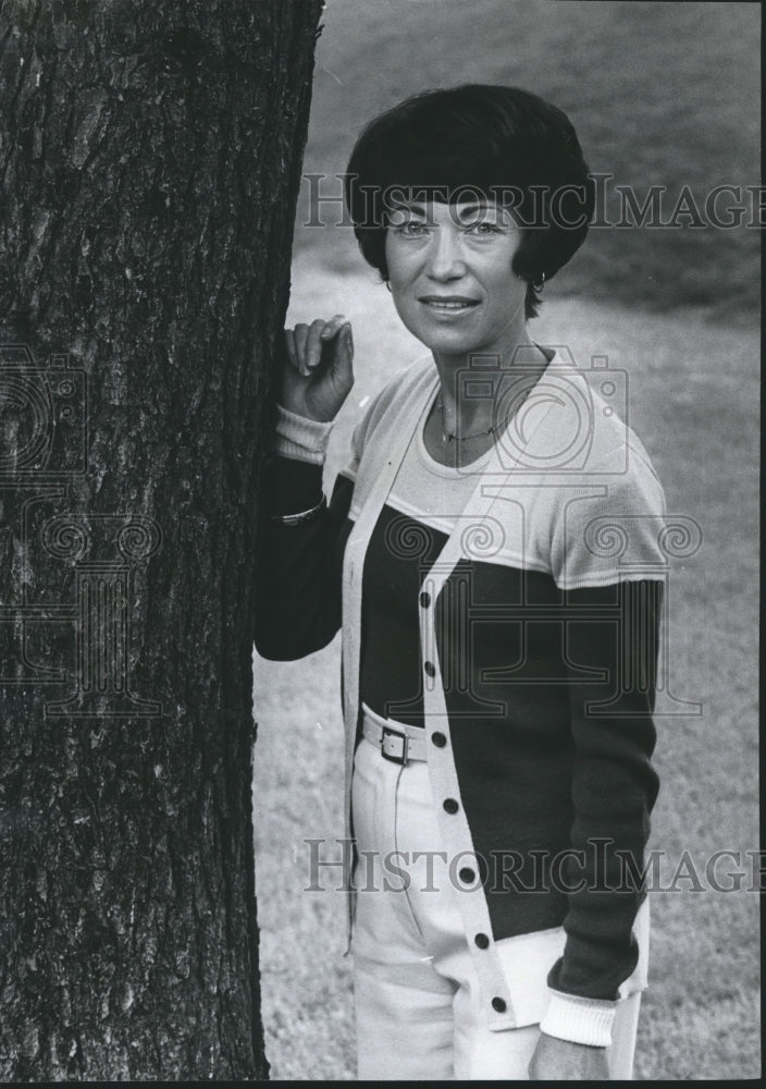 1976 Mrs. Merilyn Lynn Crouch, Children&#39;s Service League - Historic Images