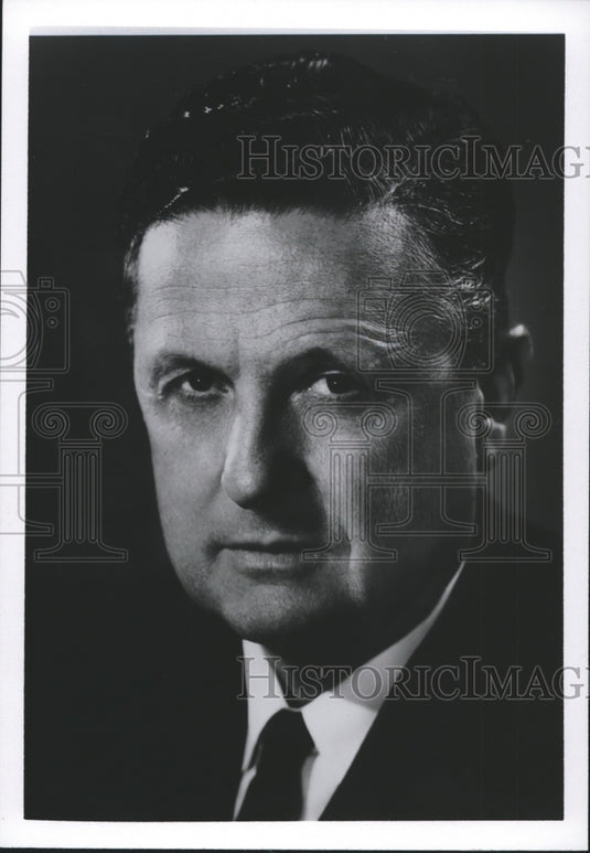 1969 Press Photo Clyde G. Cox, Director, Veterans Administration Hospital, AL - Historic Images