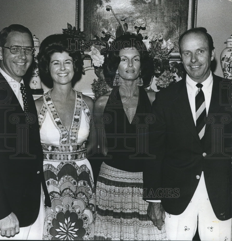 1973 Press Photo Tutt & Hope Williams, Courteney & Chick Cox, party goers, AL - Historic Images