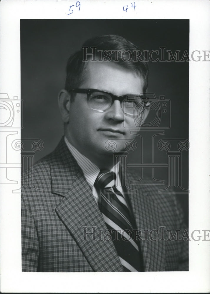 1972, Doctor Wayne Finley, University of Alabama Birmingham Medical - Historic Images