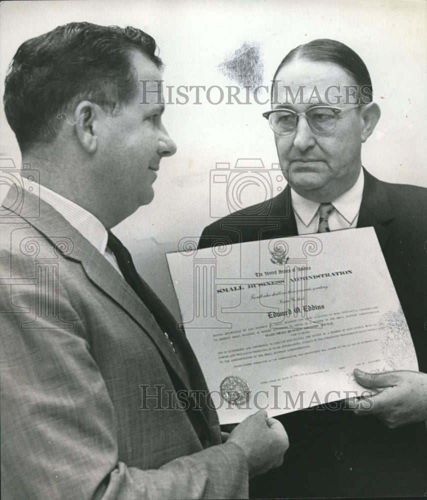 1965 Press Photo Paul R. Brunson and Alabama State Senator E. O. Eddins at Event - Historic Images