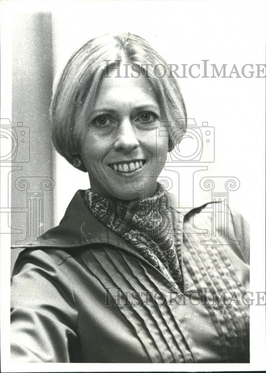 1977, Mrs. Pat Edington, Alabama IWY Chairwoman - abna27872 - Historic Images