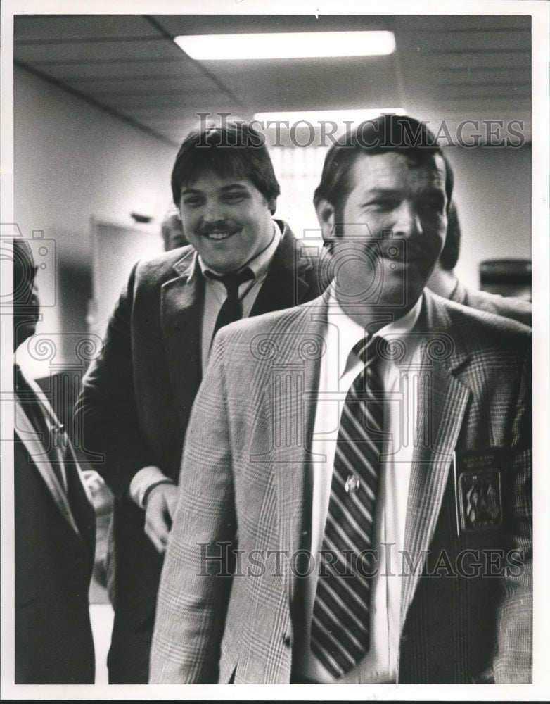 1986 Press Photo Thomas Jerry Fortenberry, Large Mustached Man, Charged in Crime - Historic Images