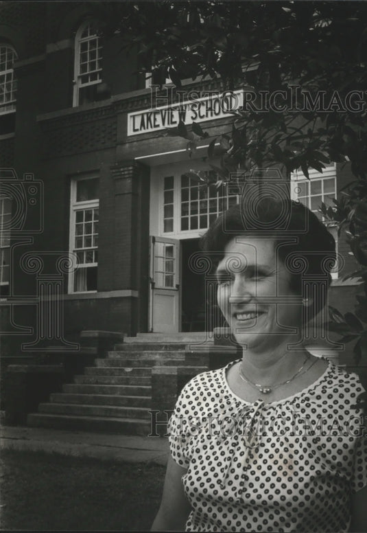 1979 Educator Mrs. Betty Jo Dooley at Lakeview School - Historic Images