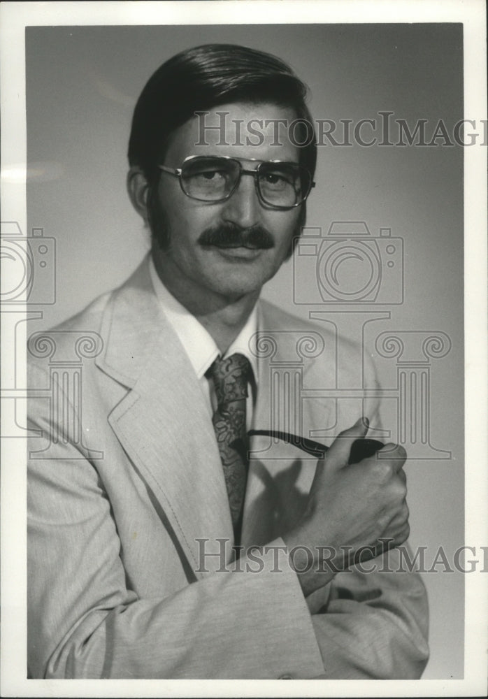 1976, University of Alabama Birmingham professor Dr. Norman Eggleston - Historic Images