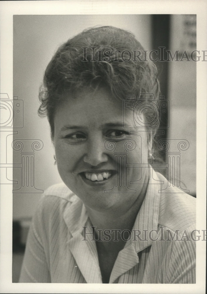 1988 Cecelia Ebert, Clark in Shelby County Commission - Historic Images