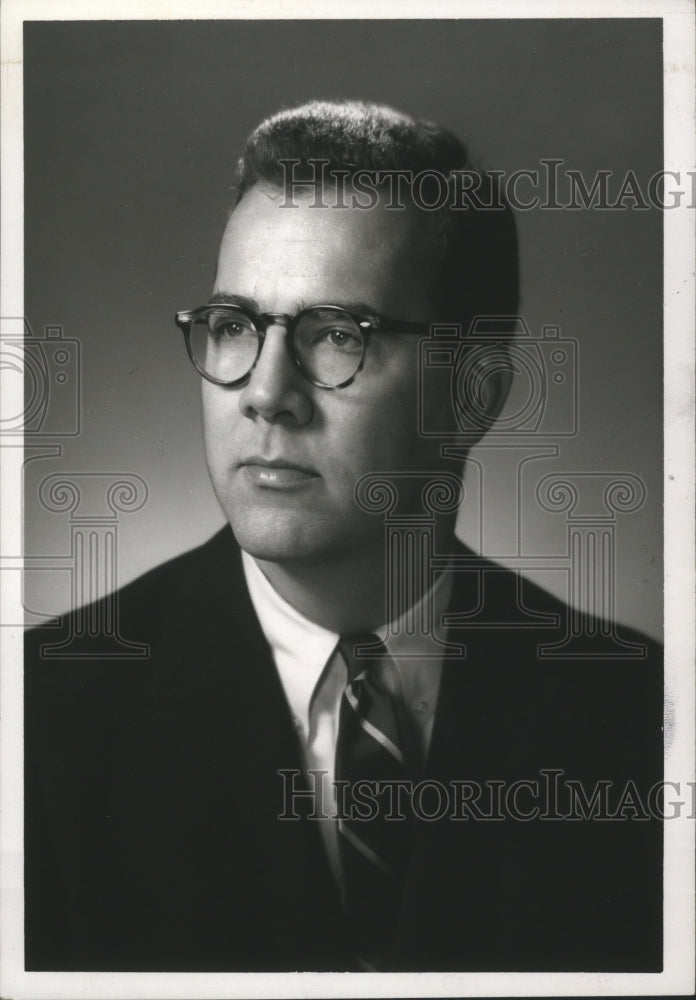 1968 Press Photo Evans Dunn Jr., Trust Officer, Exchange Security Bank, Alabama-Historic Images