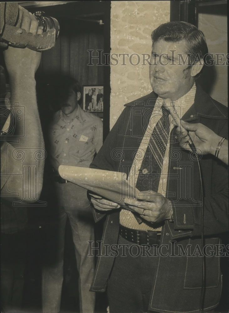 1975 Press Photo Elbert Dodd, President of Fraternal Order of Police - abna28302 - Historic Images