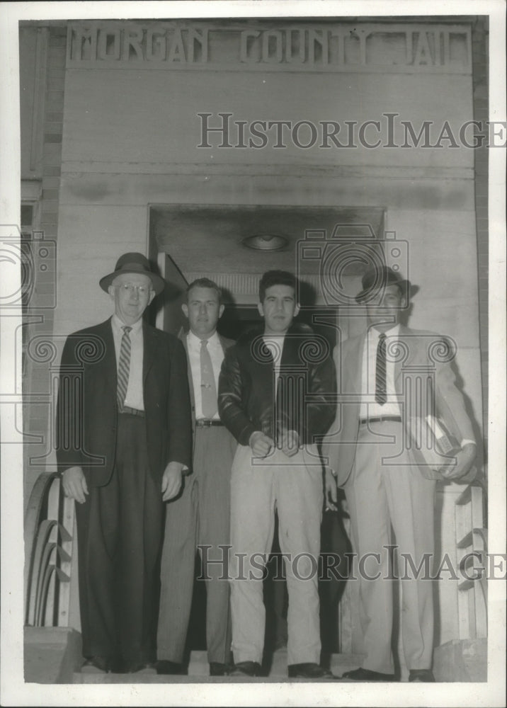 1958 criminal Edwin Ray Dockery with Pat Patterson, chief Deputy, AL - Historic Images