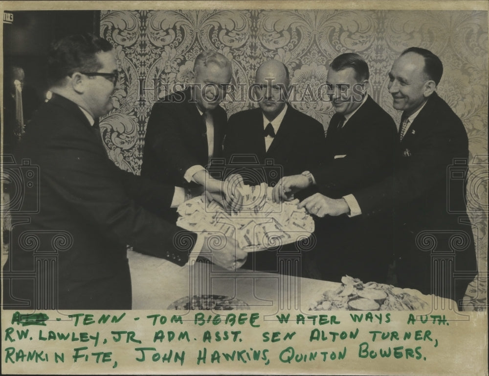 1967 Press Photo Senator Alton Turner, Politician Rankin Fite, Others at Event - Historic Images