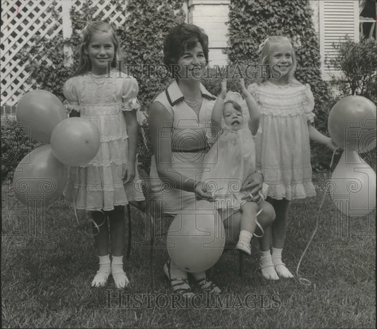 1972, Children's Fashion Show, with Mrs. Henry Crommelin - abna28367 - Historic Images