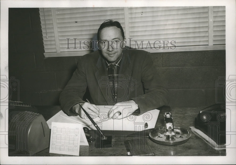 1957, Paul Crow, Businessman in Fort Payne, Alabama - abna28379 - Historic Images