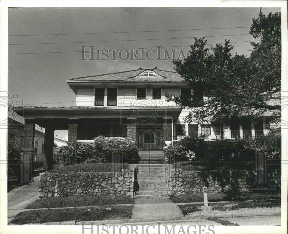 1979 Boss Harris&#39; original house was moved to the back, Enon Ridge - Historic Images