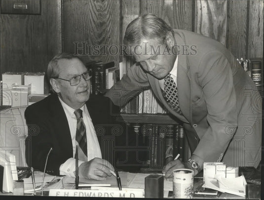 1980, Dr. E. H. Edwards, director of Leeds Medical Clinic - Historic Images