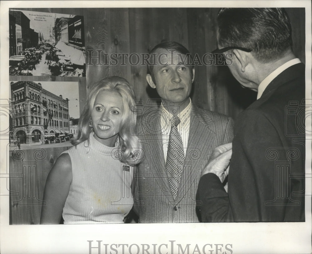 1971 Press Photo Alabama Senator Robert E. Edington with his wife, Pat Edington - Historic Images