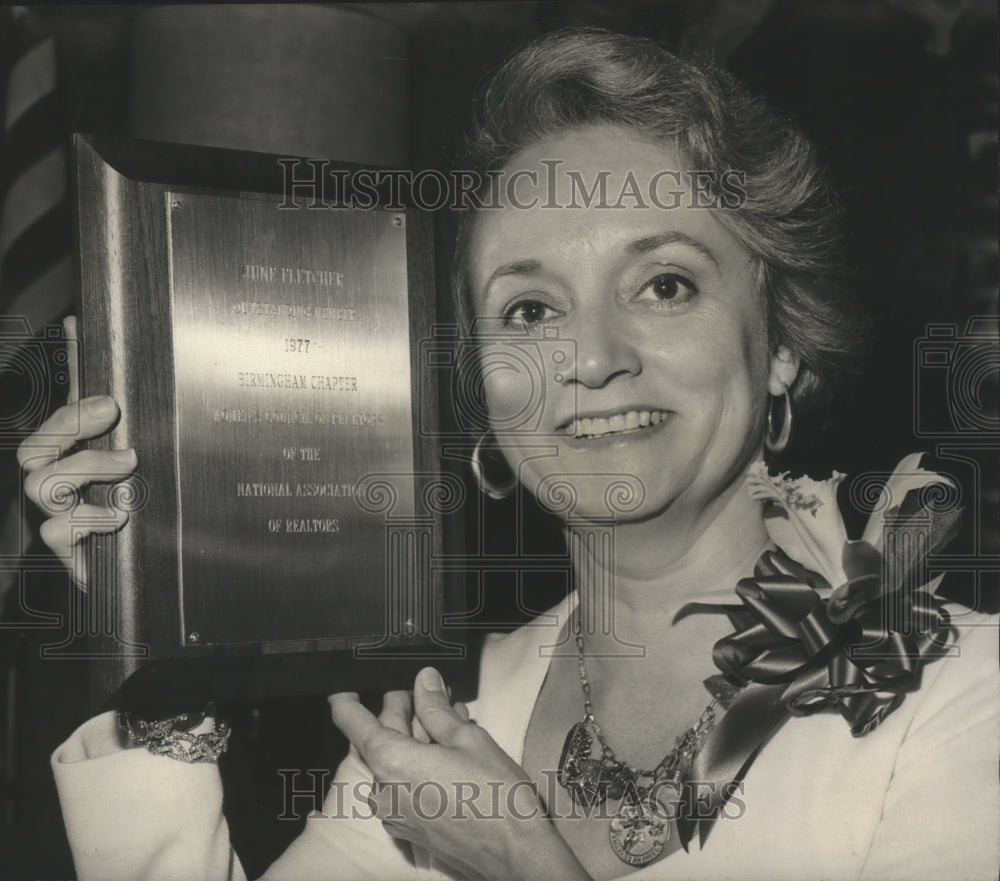 1977 June Fletcher as Birmingham&#39;s 1977 &quot;Woman Realtor of the Year&quot; - Historic Images