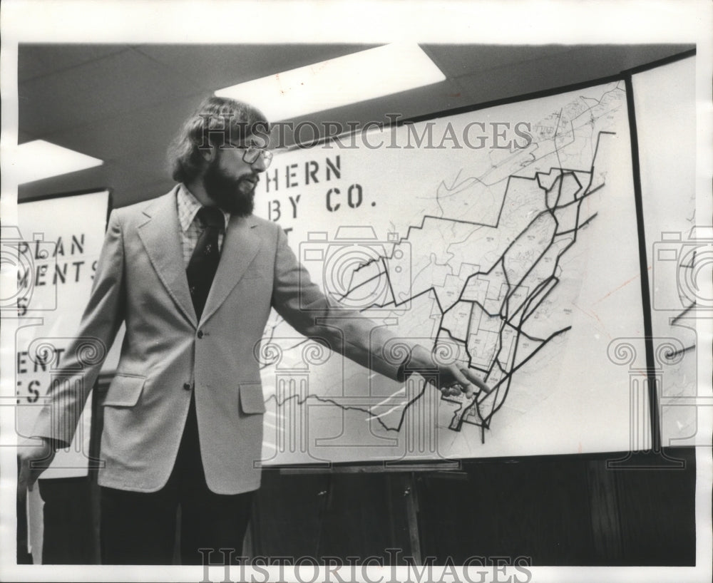 1977, Bill Foisy, Birmingham Regional Planning Committee, Shelby, AL - Historic Images