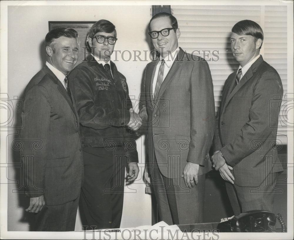 1969 Press Photo Walter Flowers, United States Representative &amp; others, Alabama - Historic Images