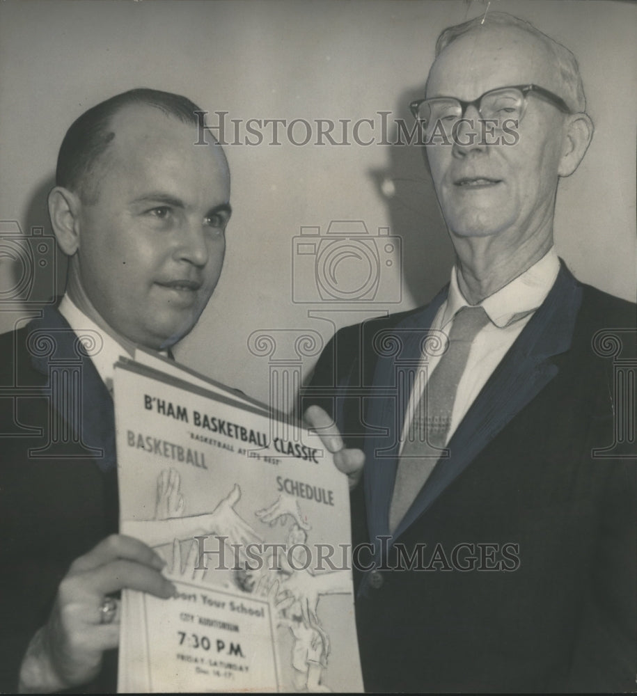 1960, Roebuck Chamber of Commerce members at Lou-Jac Restaurant - Historic Images