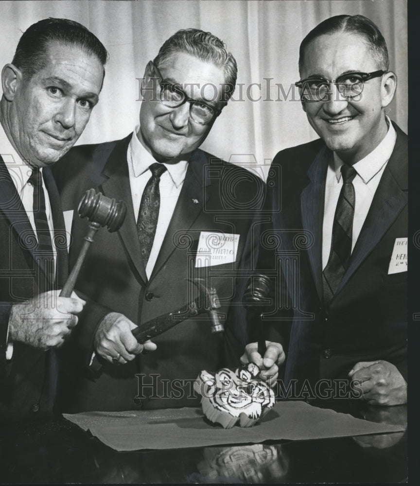 1966 Press Photo Members of Traffic Club with gavels in hands - abna28997 - Historic Images