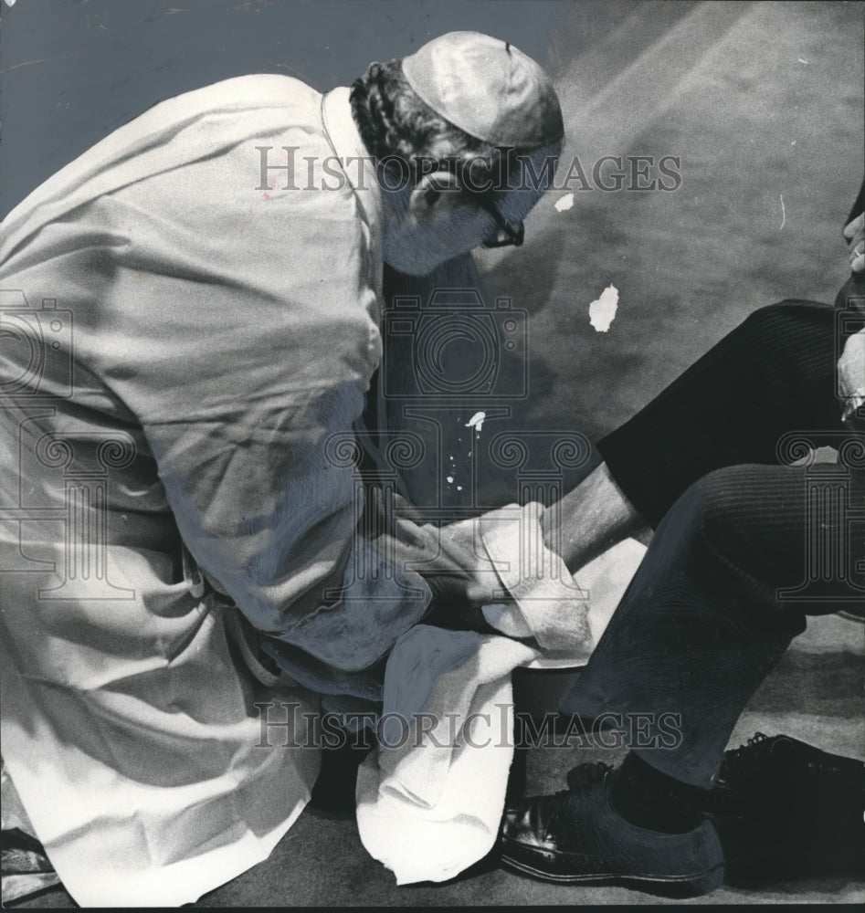 1977, Bishop Joseph Vath at Saint Paul's Cathedral foot-washing - Historic Images