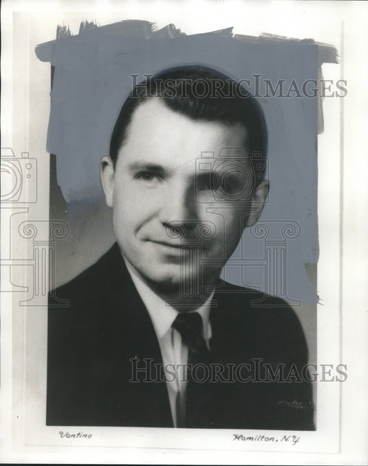 1973 Press Photo Jon Vance, Acting Administrator for Mercy Hospital - abna29003 - Historic Images