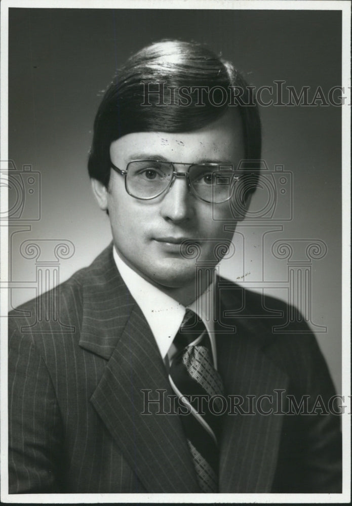 1977 William Cain, R.P. McDavid Co., Inc. - Historic Images