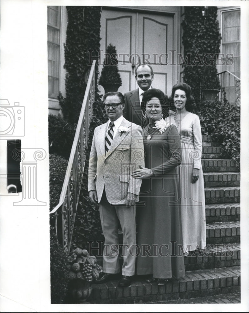 Press Photo Reverend and Mrs. Cecil J. Brown welcoming home party with Others - Historic Images