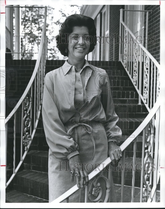 1977 opera singer, Mrs. L. White, president, Birmingham Opera Guild - Historic Images