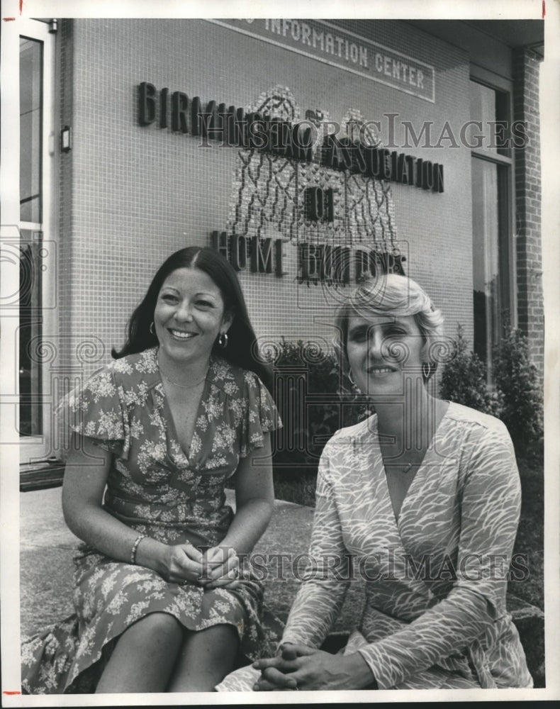 1977 Home Builders Auxiliary meets, Mrs. Douglas O. Wiggins, Other - Historic Images