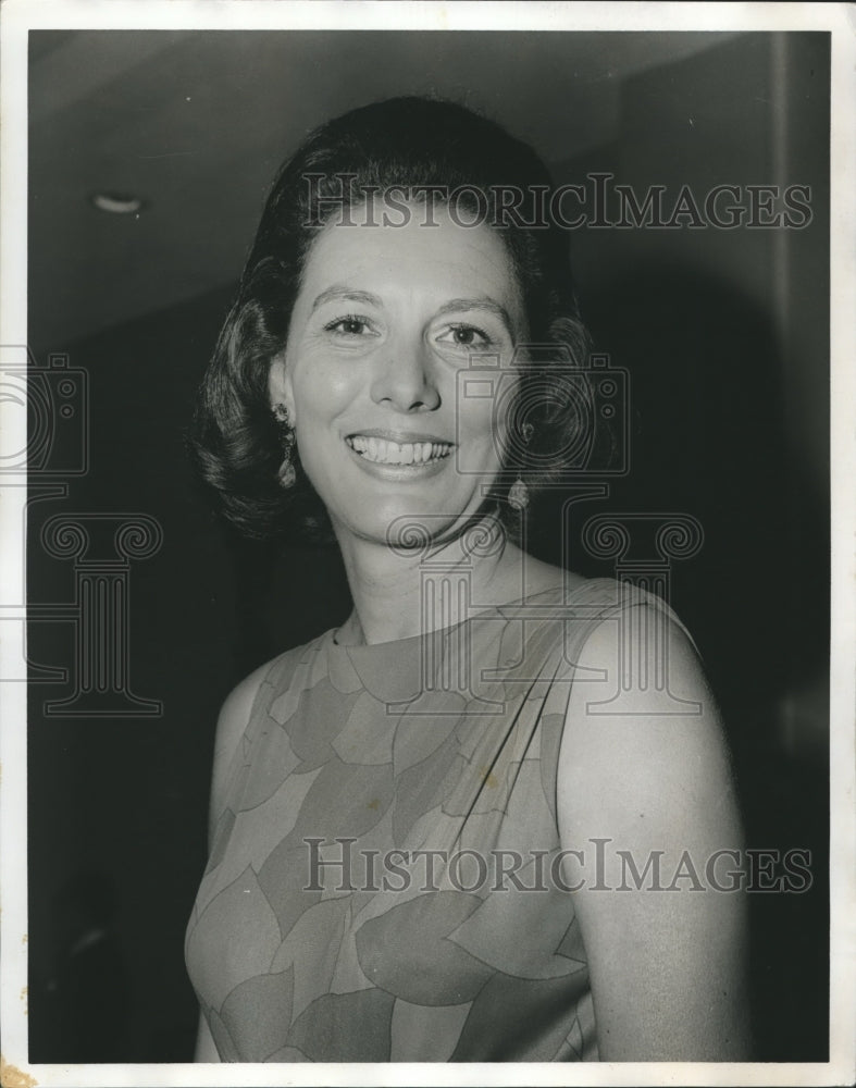 1971 Press Photo Mrs. Betty Cox, Civic Leader, Alabama - abna29512 - Historic Images