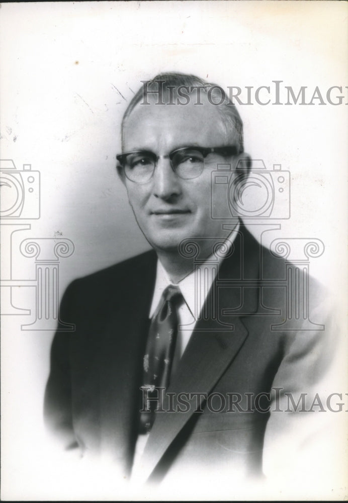 1965 Press Photo Birmingham businessman Chester Dufford - abna29545 - Historic Images