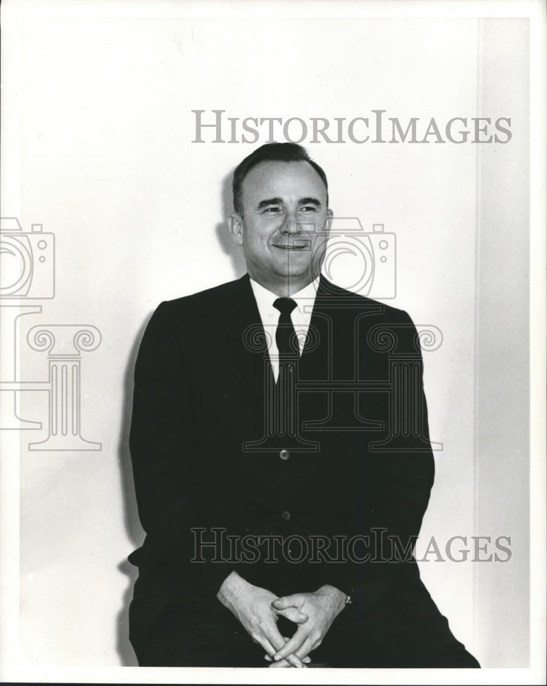 1988, State Insurance Director Thomas Weston - abna29600 - Historic Images