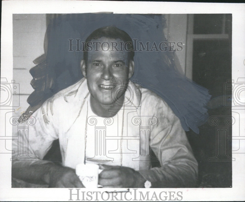 1974 Press Photo Warrants for Richard Ray Vaughn are out for Murder and Larceny - Historic Images