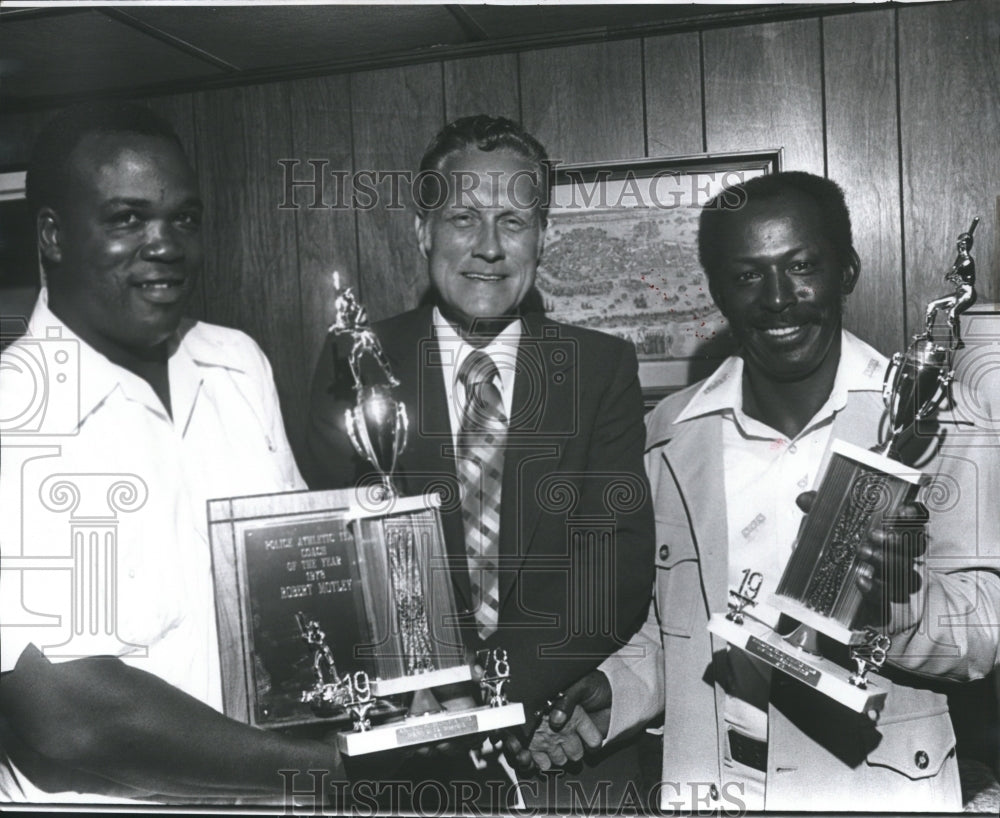 1978, George Wall, Birmingham Police Chief with Others, Awards - Historic Images