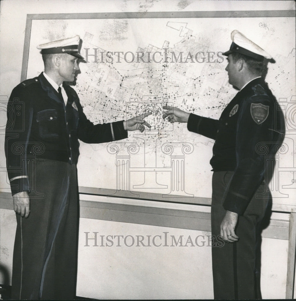 1957 Press Photo Lieutenant George Wall and Wreck Investigator Allison with Map - Historic Images