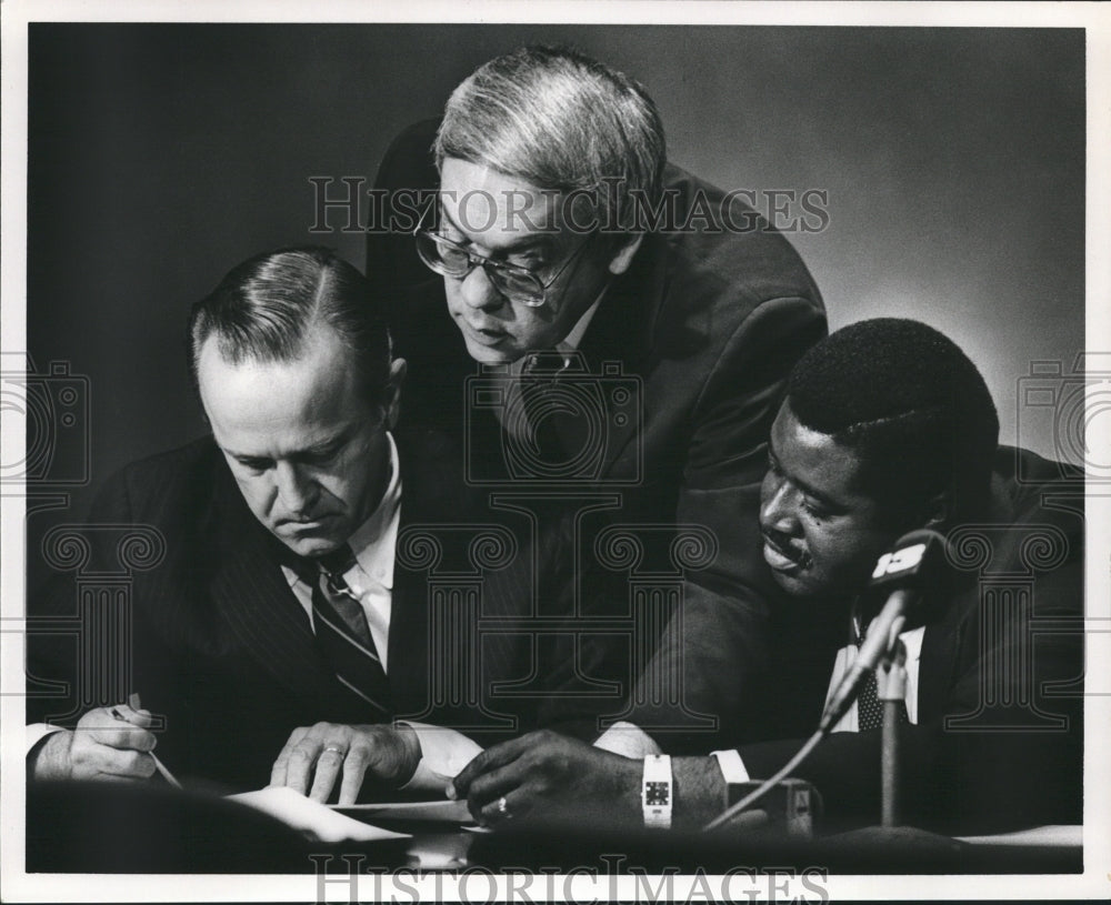 1989, Senate Delegation meets on new racing Commissioner - abna29717 - Historic Images