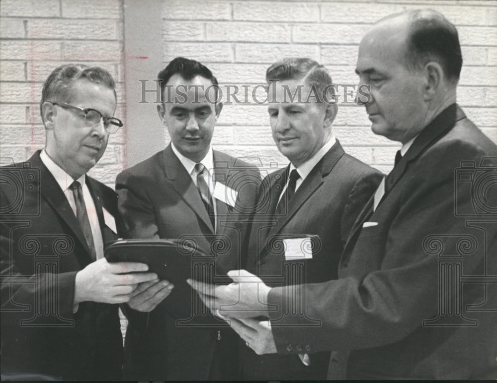 1965 Press Photo Alabama Officials Discuss Traffic Safety - abna29751 - Historic Images