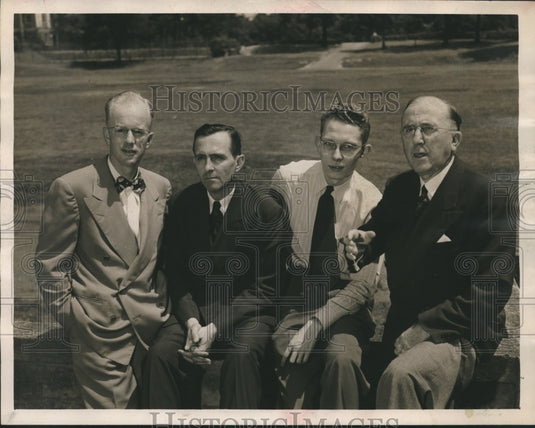1947 Press Photo Doctors Roy L. Smith, L. D. Patterson, Others of Committee - Historic Images