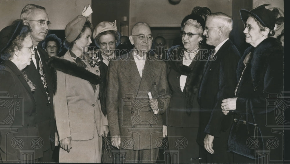 1951 Press Photo Leaders of the Eastern Star of Alabama with Doctor J. G. Vance - Historic Images