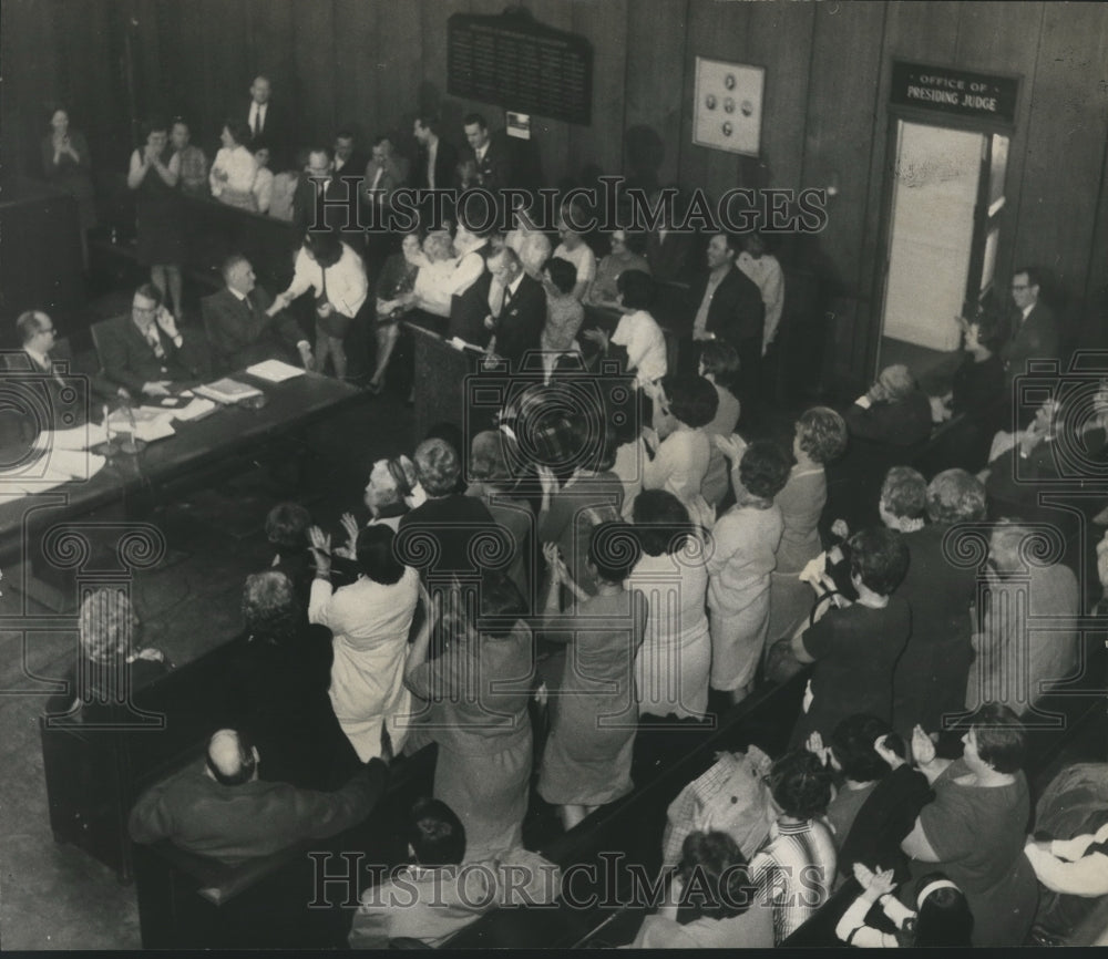 1970 Press Photo Crowd Attends Jefferson School Board Meeting, Alabama - Historic Images