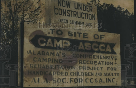 1974 Press Photo Sign leads way to site for Crippled Children's camp, Alabama - Historic Images